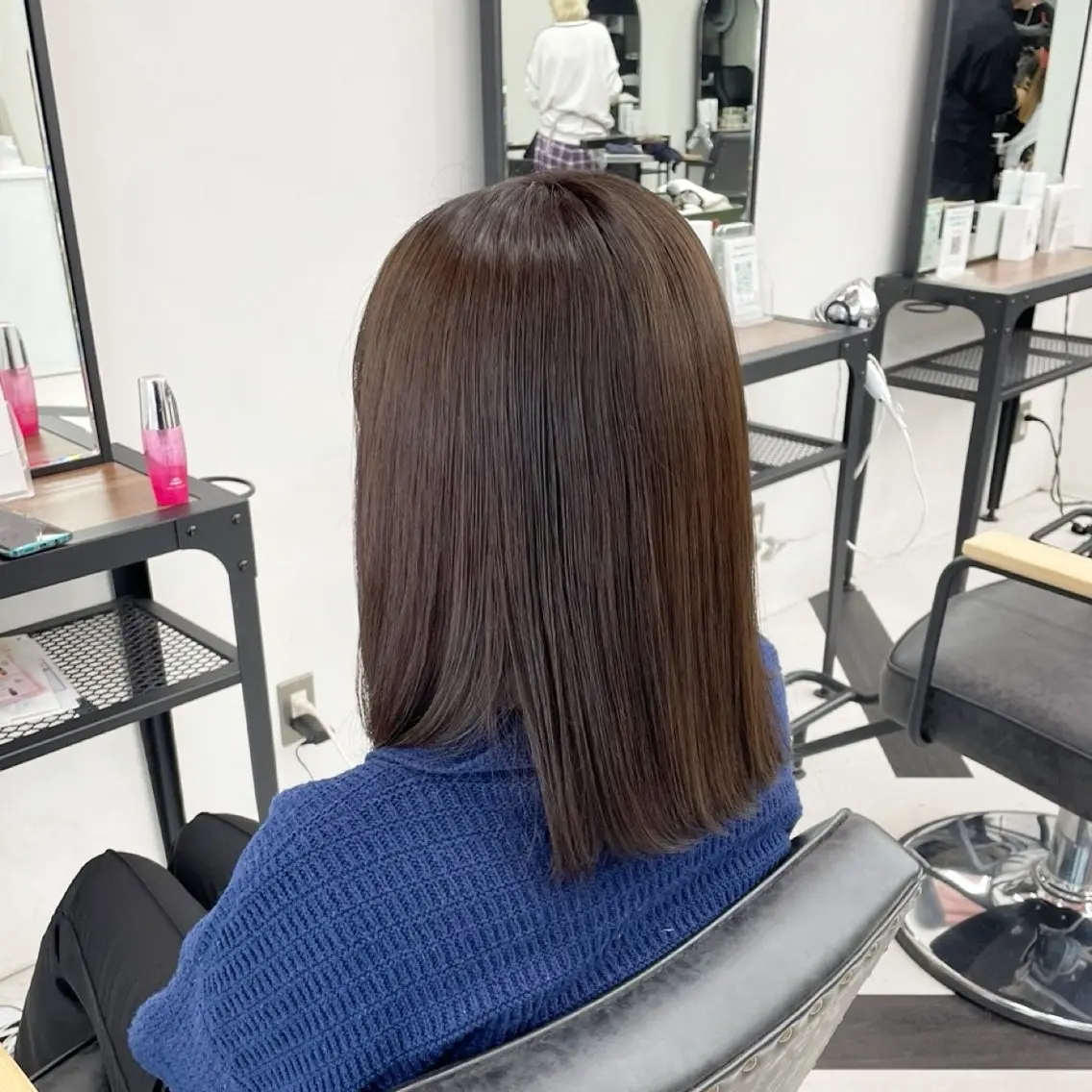 ミディアム カラー パーマ ヘアアレンジ メンズ ブラウンカラー グレージュ ナチュラルブラウン トリートメント mona/ ストレートスタイル✨のヘアスタイル