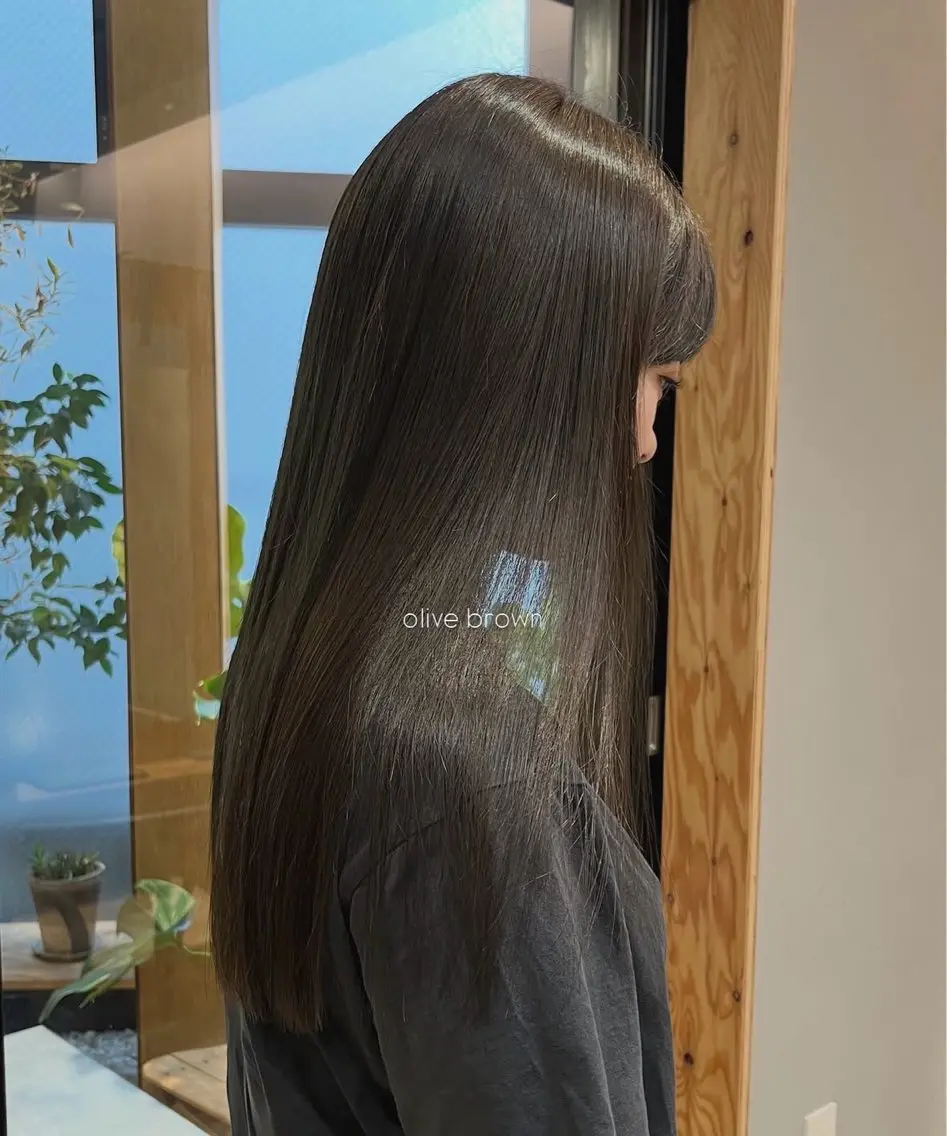 ロング ヘアカラー トリートメント 透明感カラー ／emiのヘアスタイル