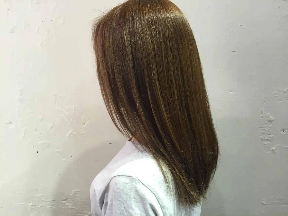セミロング カラー ヘアカラー トリートメント eri kinjoのヘアスタイル