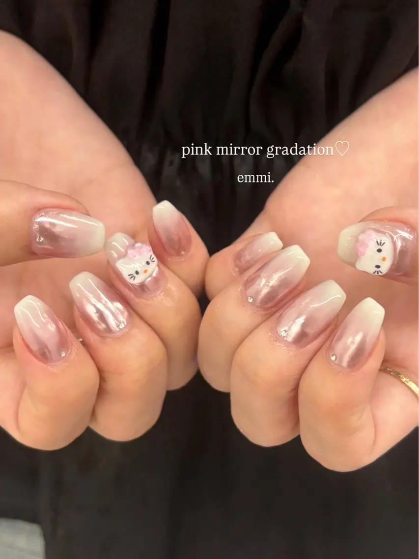 ネイル チークネイル フットネイル フレンチネイル ガーリー グラデーション ハンドネイル emmi nailのネイルデザイン