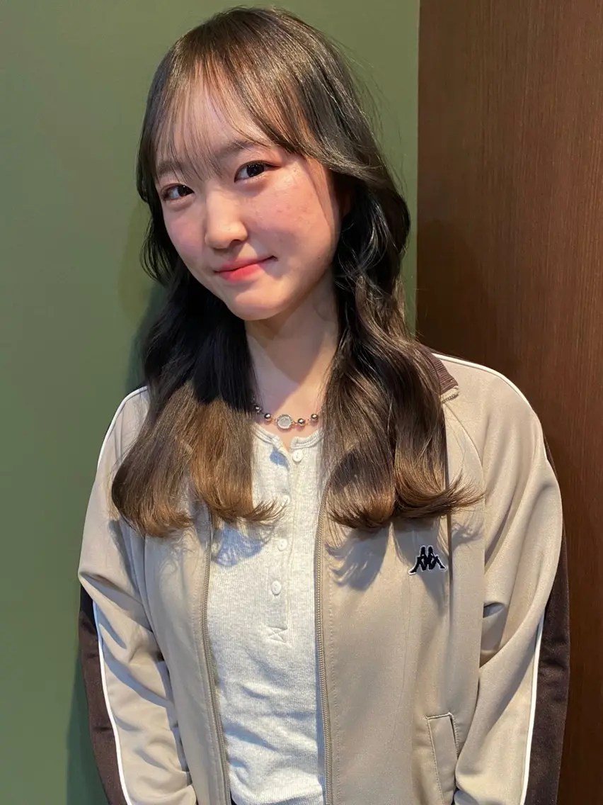 ミディアム カラー グレージュ カット ヘアカラー トリートメント mai / linoah˚✧のヘアスタイル