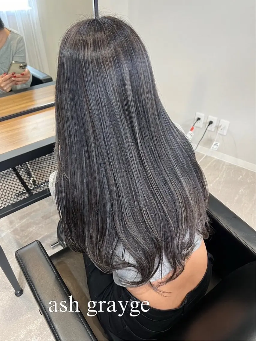 ロング カラー 杉山 大輝のヘアスタイル
