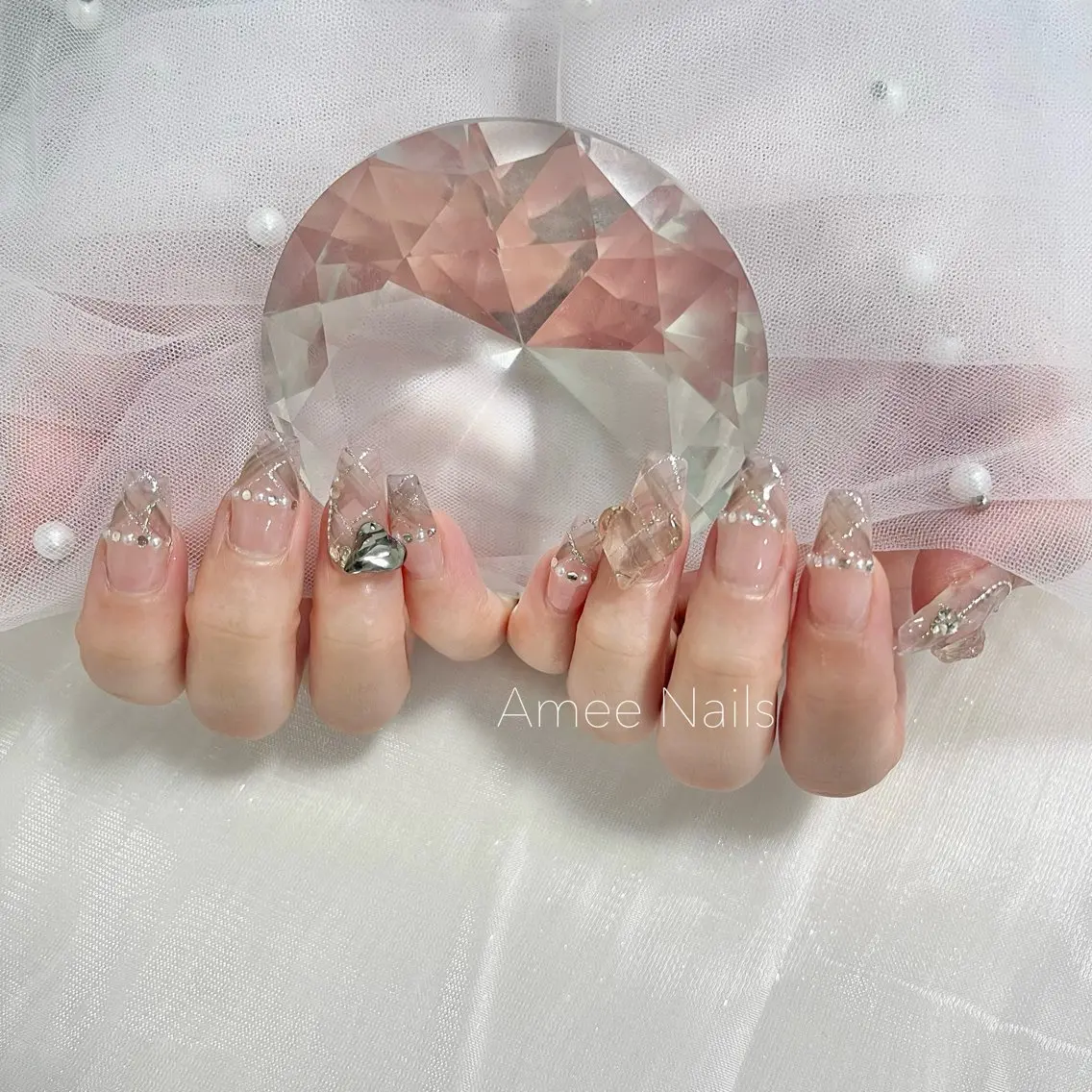 ネイル オーロラネイル クリアネイル フラッシュネイル ジェルネイル グラデーション Amee Nail Salonのネイルデザイン