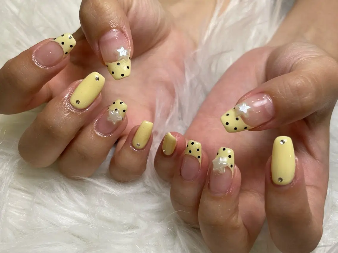 ネイル ハンドネイル SunnyRoa aguri ୨୧˖*のネイルデザイン