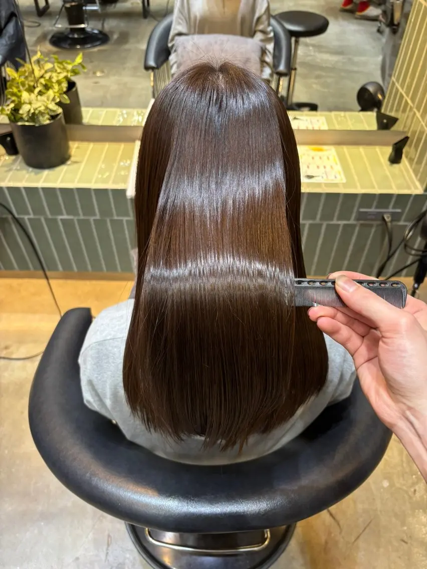 ロング カット 縮毛矯正 トリートメント ✵髪質改善 レイヤー 佐藤琉好✵のヘアスタイル