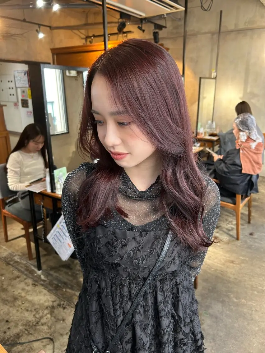 セミロング moe🎀 透明感♡似合わせのヘアスタイル