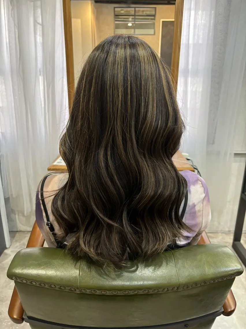 ロング ヘアカラー トリートメント LOARK HAIR 市川笑瑠のヘアスタイル