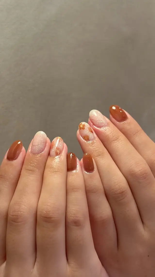 ⚠️9月平日限定価格⚠️ 【オフ有】ハンドニュアンスネイル サンプルデザインの写真