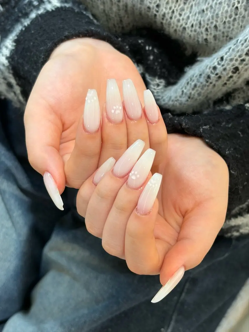 ネイル チークネイル 長さ出し フレンチネイル ガーリー 韓国ネイル Sun Nail linaのネイルデザイン