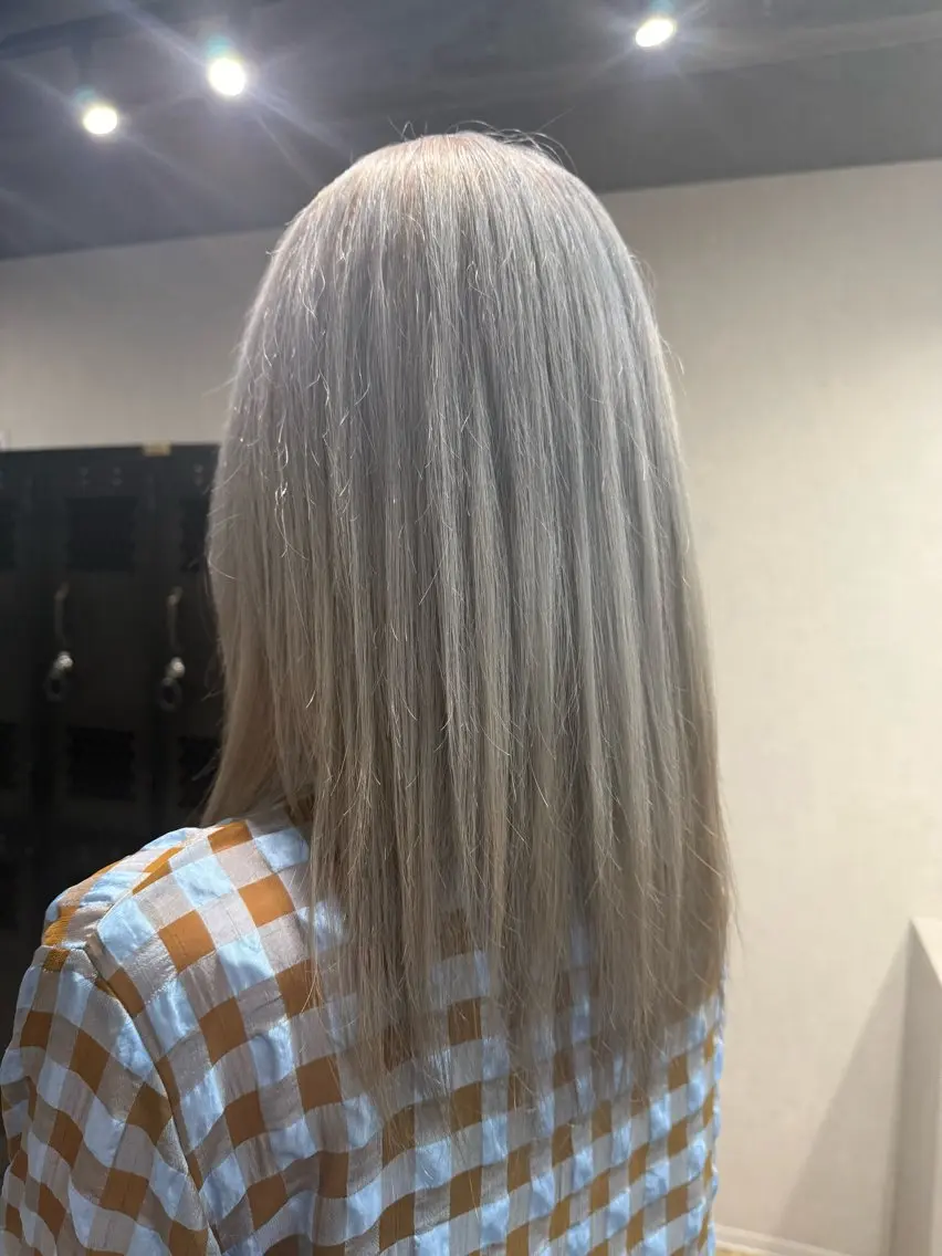 カラー ヘアカラー ルシ🎨/ハイトーン デザイン/髪質改善のヘアスタイル
