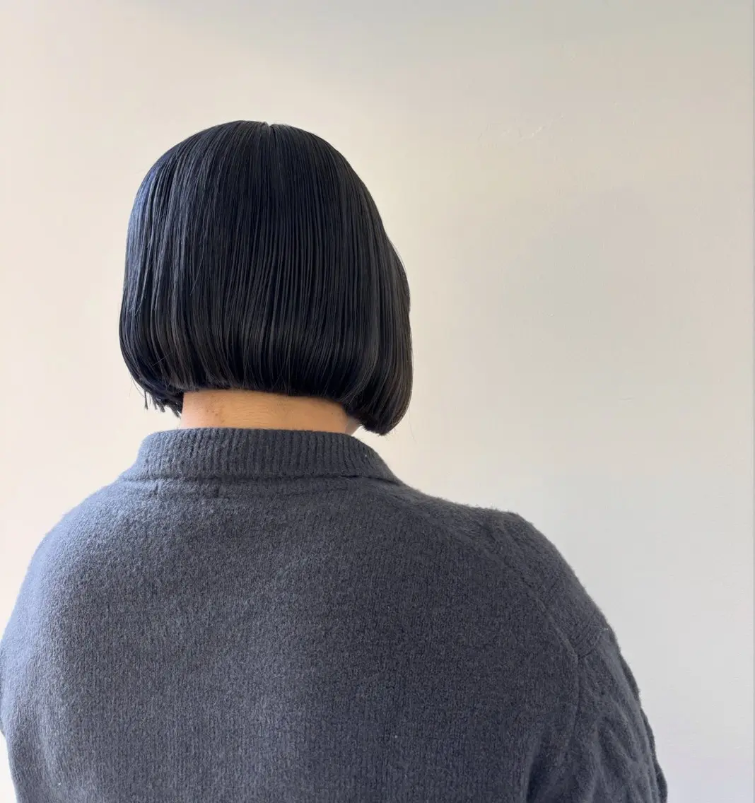 ショート ボブ カット ヘアカラー 小嶋 咲輝のヘアスタイル