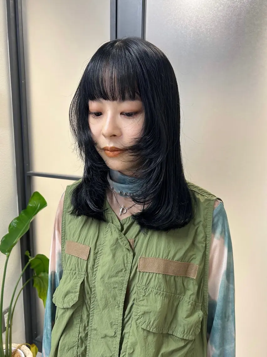 セミロング カラー レイヤーカット AKO .のヘアスタイル