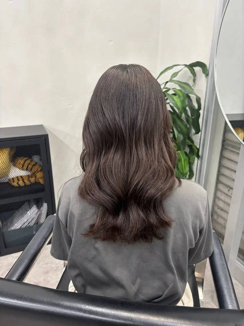 セミロング 長谷川 日南のヘアスタイル