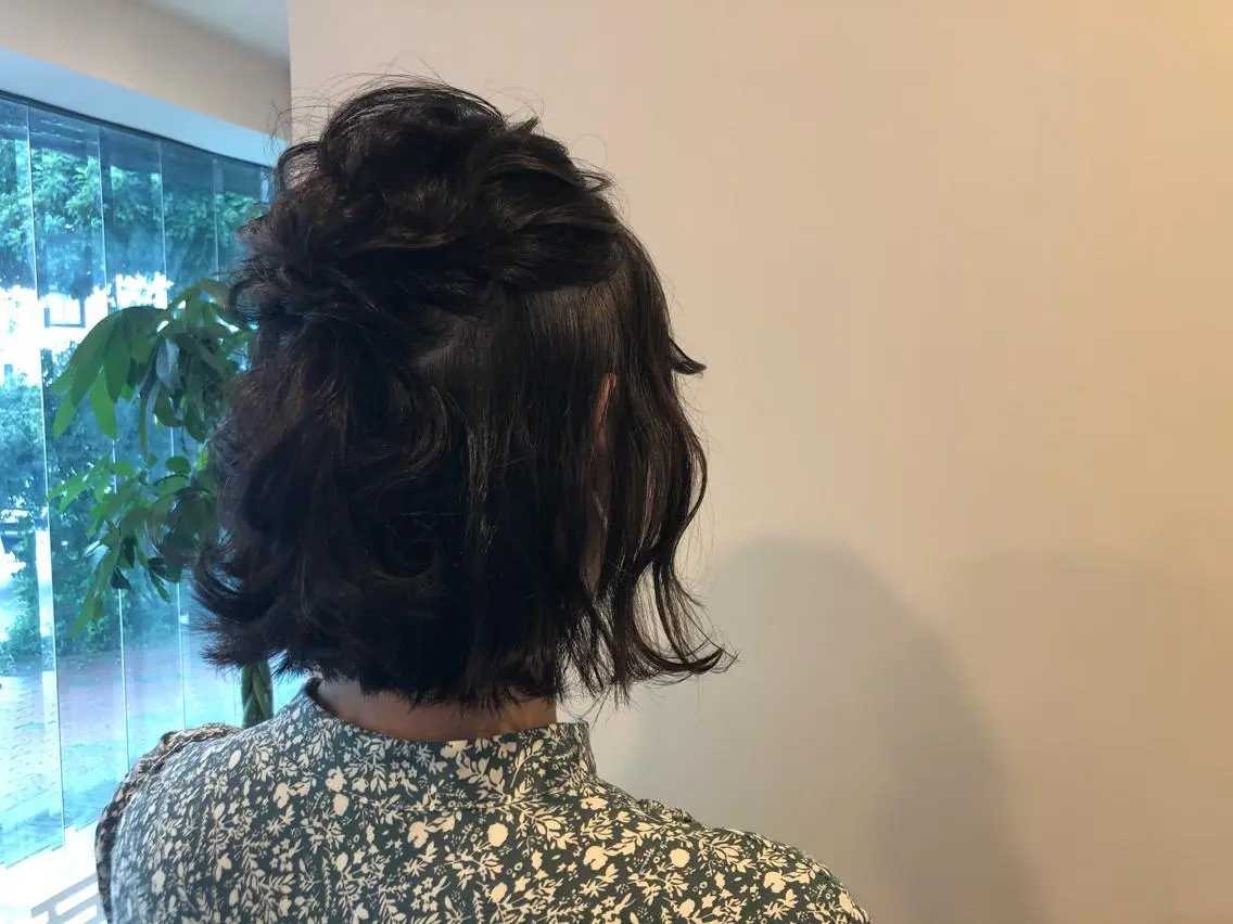 ミディアム ヘアアレンジ ハーフアップ 結婚式・ブライダル Hair&Make Nahoのマツエク・マツパデザイン