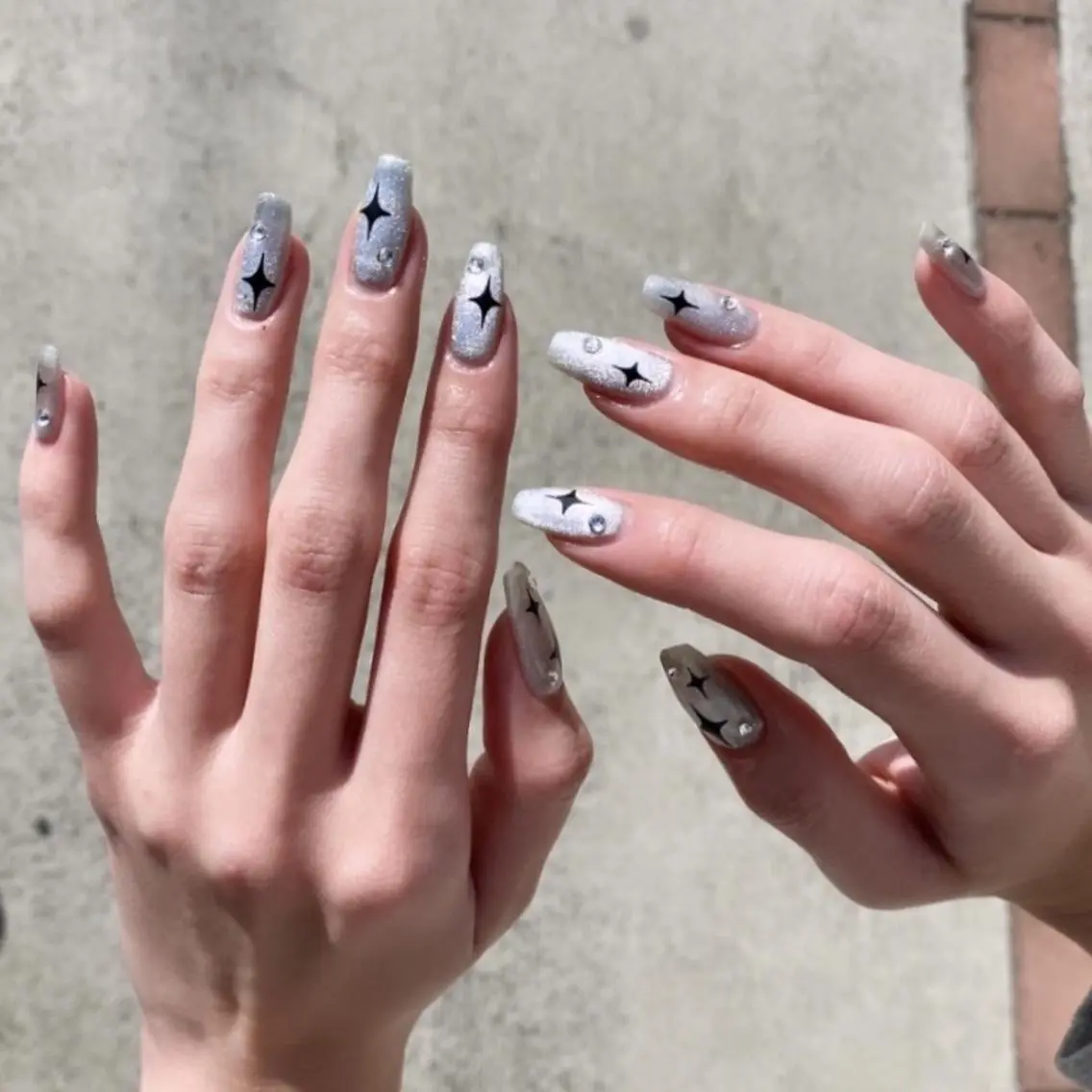 ネイル アートネイル ストーンネイル Miley nailのネイルデザイン