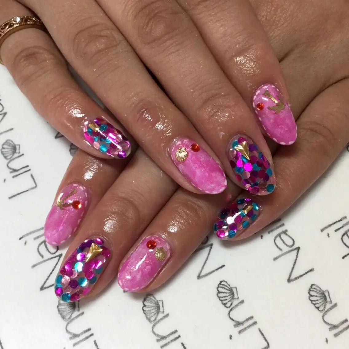 ショート ミディアム セミロング ロング ネイル キラキラネイル Lino Nail sekitomiのネイルデザイン