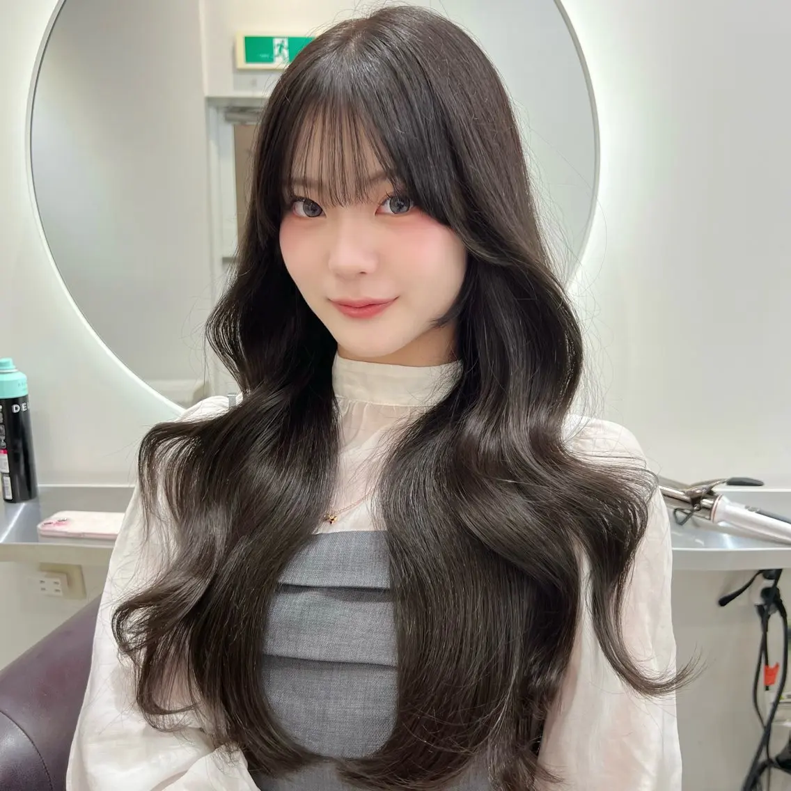 ロング カラー グレージュ カット ヘアカラー トリートメント ヘアセット 韓国ヘア/透明感 カラー🤍yukaのヘアスタイル