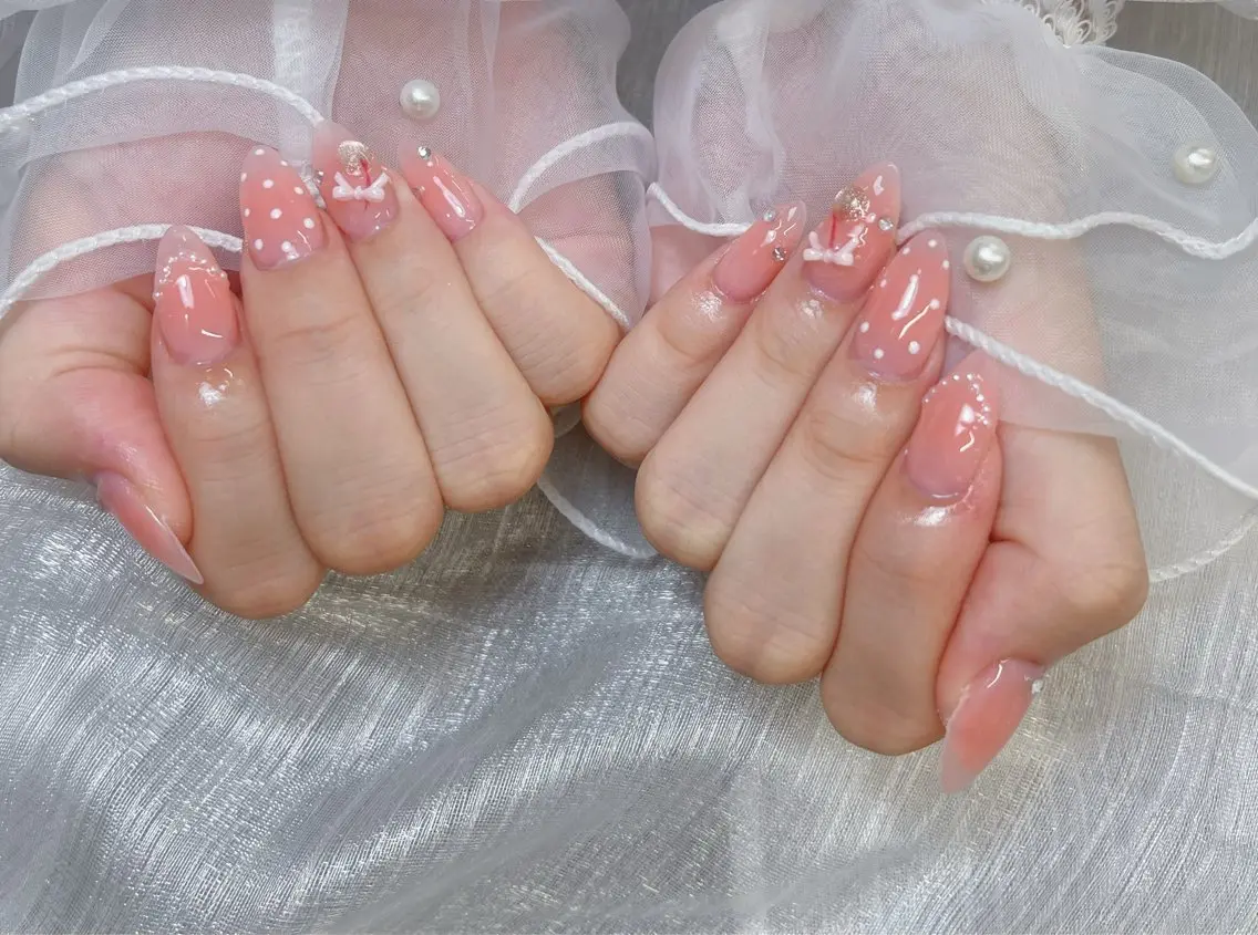 カラー ハンドネイル LuCie Nailのネイルデザイン