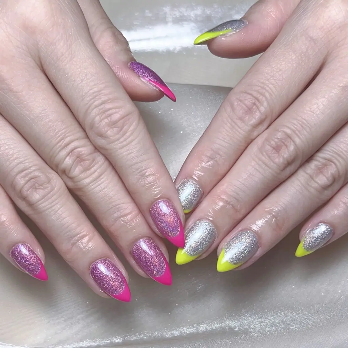 メンズ ネイル メンズ韓国風 アートネイル オーロラネイル ガーリー キラキラネイル ハンドネイル Nail salon 木にいるのネイルデザイン