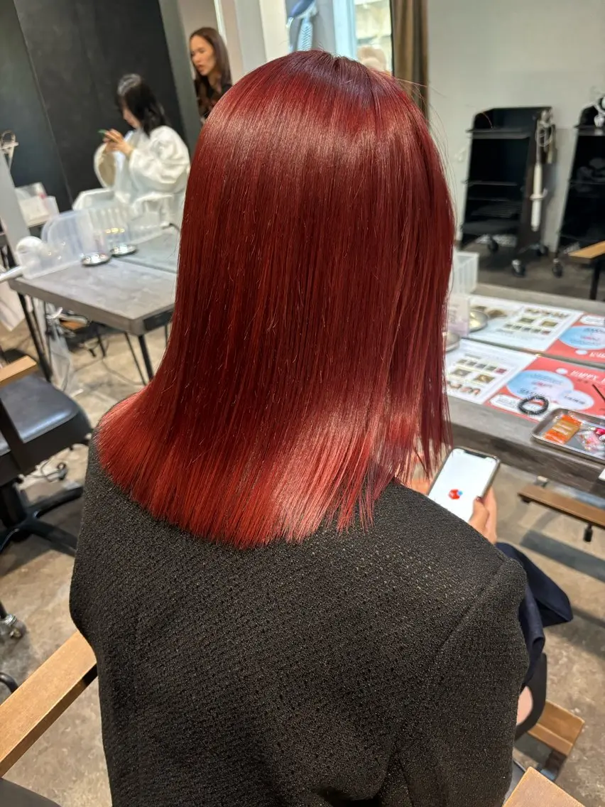 ショート カラー ブリーチ ケアカラー ブリーチなしカラー 穐田 航のヘアスタイル
