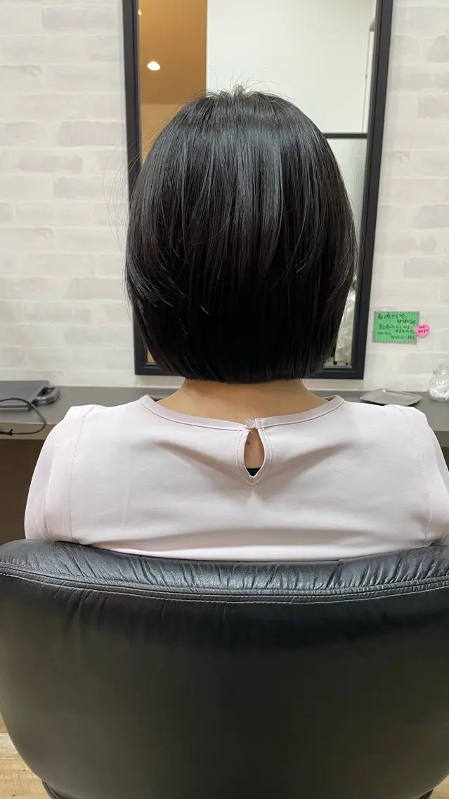 ショート ボブ レイヤーカット SHEERIE🌿 阿部羽玖のヘアスタイル