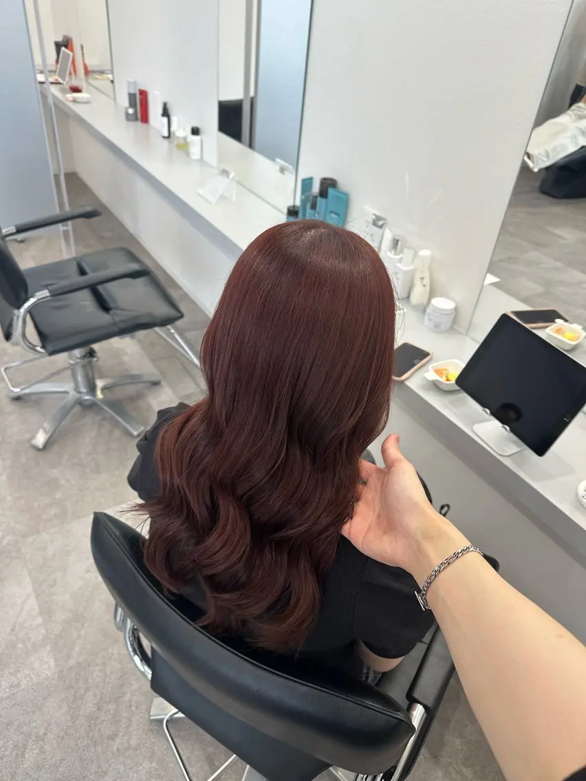 ロング カラー ブリーチ ダブルカラー ブリーチなしカラー レッドカラー 佐藤功真/ ブリーチなしカラーのヘアスタイル