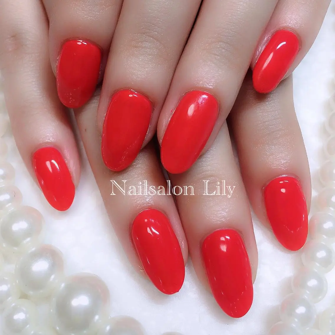 ネイル 赤色 Lily*nail 🌻Mii🌻のネイルデザイン
