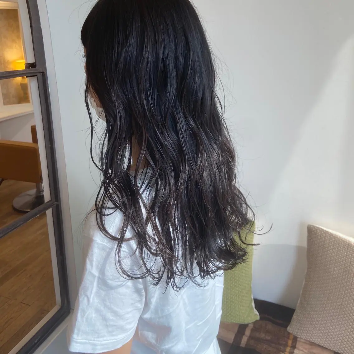 セミロング 峯 志帆のヘアスタイル