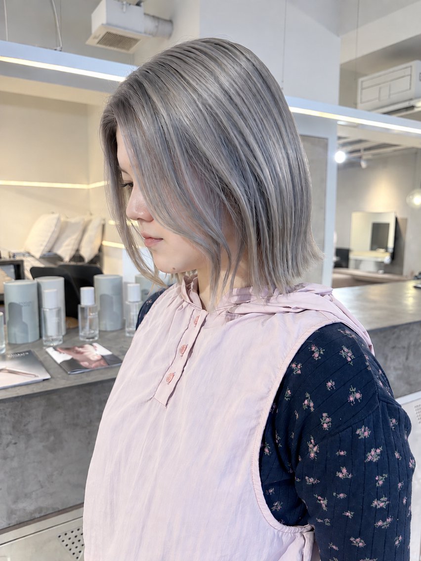 カラー ヘアカラー 🩵mei /ハイトーン🩵のヘアスタイル