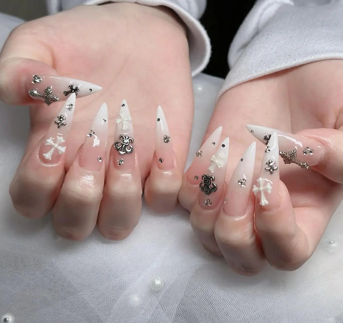 ネイル フレンチネイル ジェルネイル ハロウィン 韓国ネイル マグネットネイル ハンドネイル H.baby Nail Salonのネイルデザイン