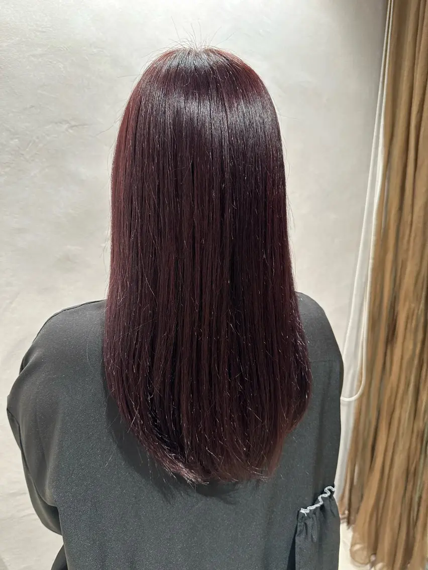 ロング 丸山 心 / 艶カラーのヘアスタイル
