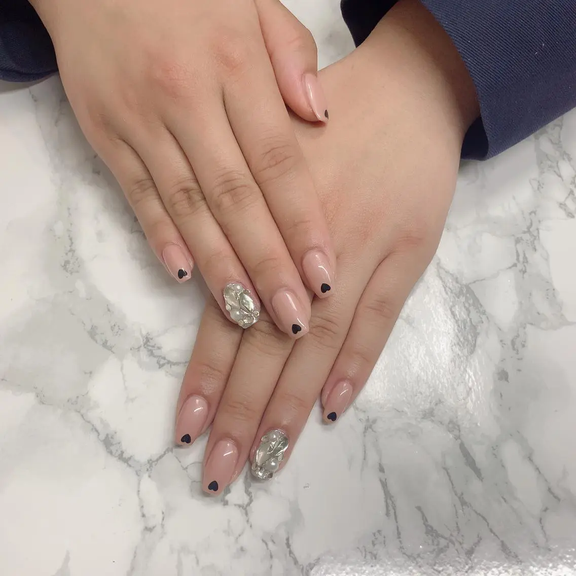ネイル ハンドネイル はな💎ネイル ワンホン、長さ出しのネイルデザイン