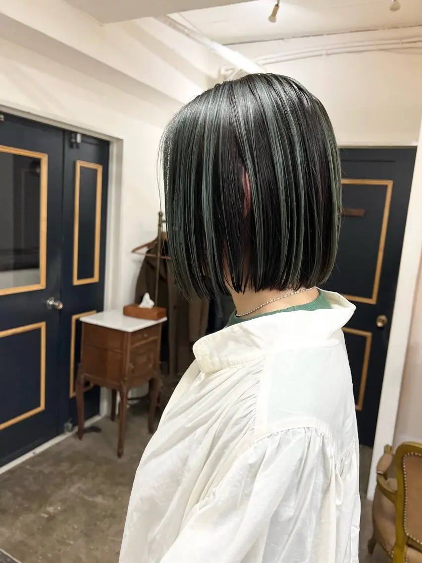 ショート カラー ブリーチ デザインカラー カット ヘアカラー トリートメント takada kohのヘアスタイル