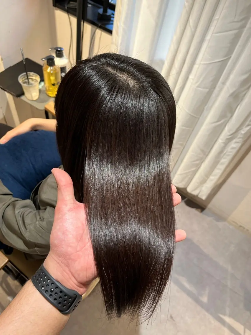 セミロング 縮毛矯正 トリートメント 必ず笑顔で帰っていた だきます！安田祐貴のヘアスタイル