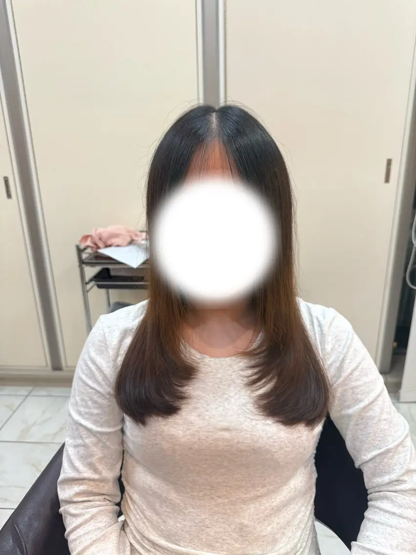 セミロング レイヤーカット 粕谷 夕華のヘアスタイル