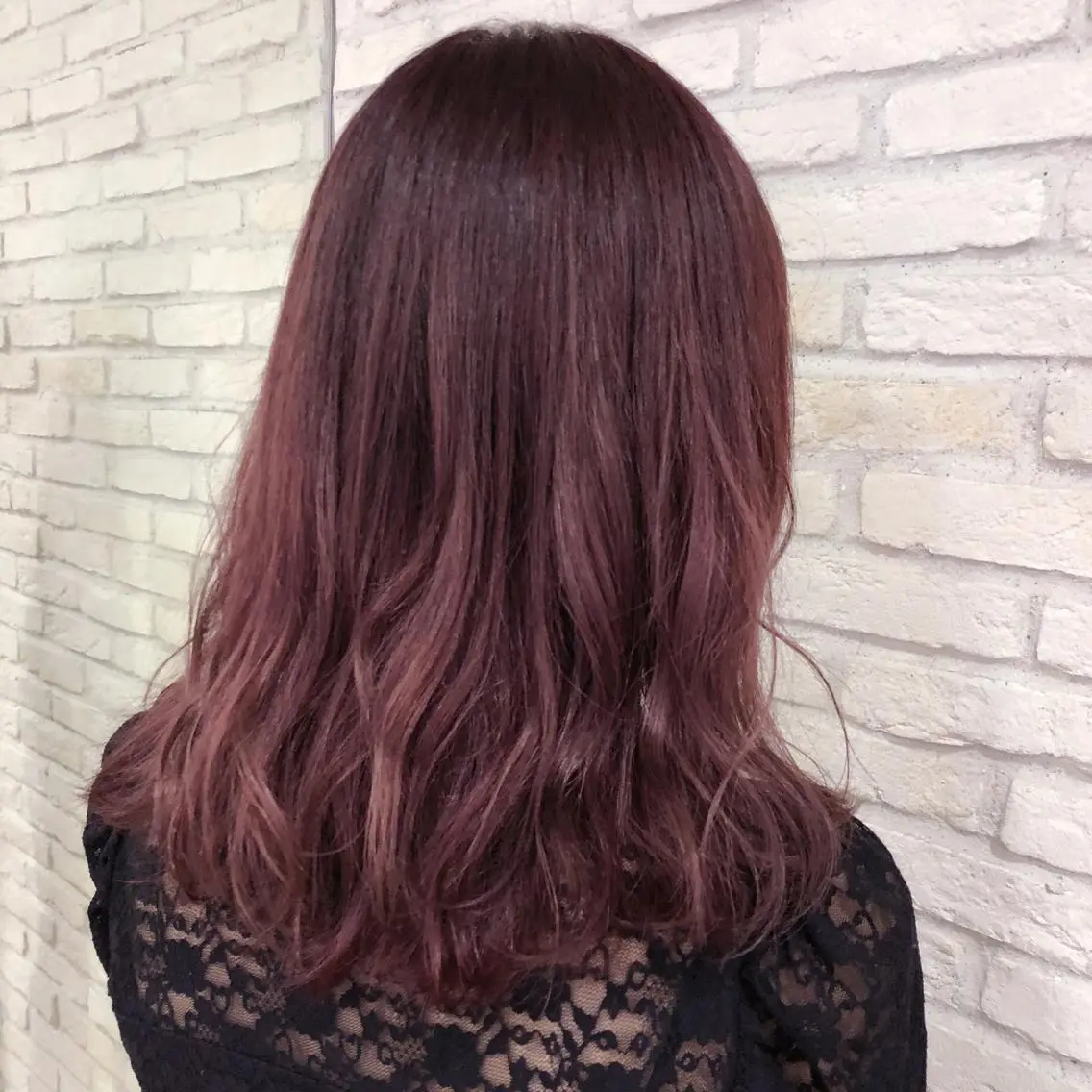 ミディアム カラー ピンクカラー HAUS 片山みほのヘアスタイル