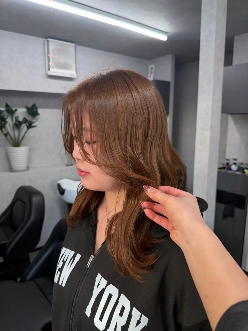 セミロング カラー ベージュカラー ブリーチ ヘーゼル ブリーチなしカラー ヘアカラー アヤカ （AYAKA）のヘアスタイル