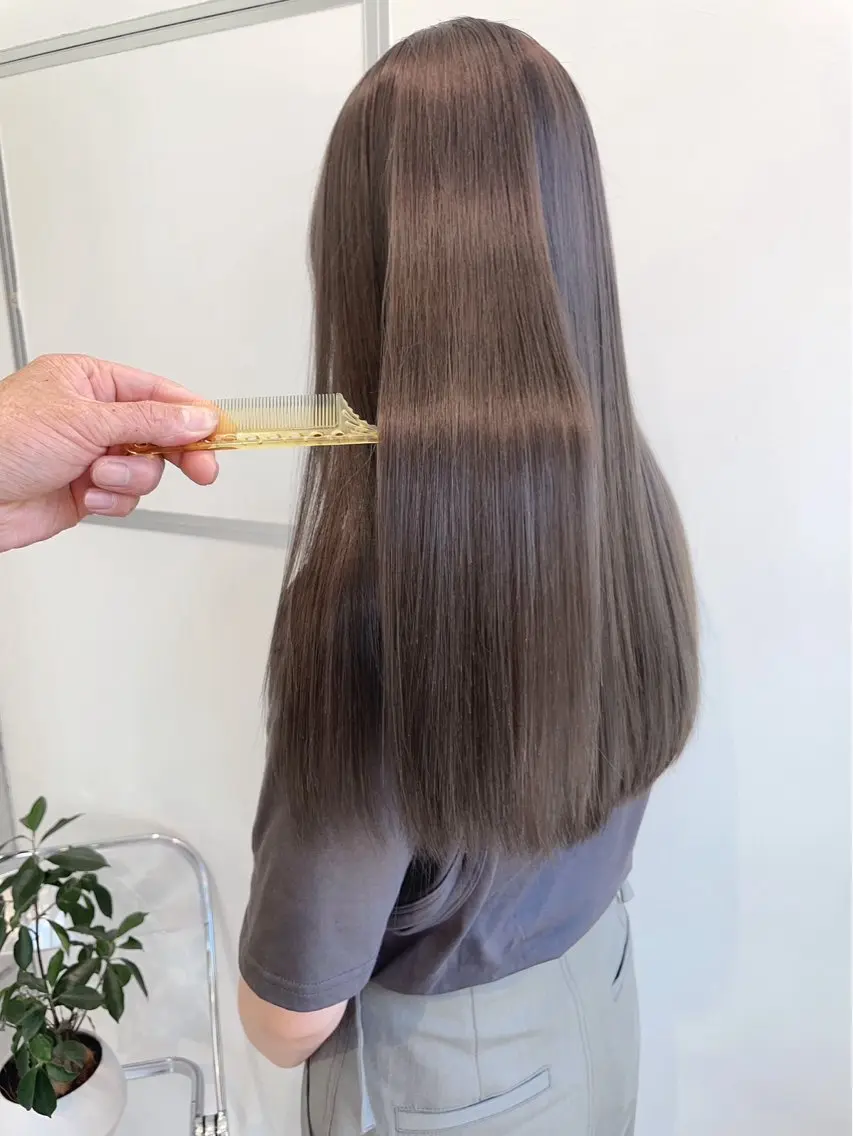 ロング カラー ヘアカラー トリートメント ダブルカラーが得意 髙木千惺/大須のヘアスタイル