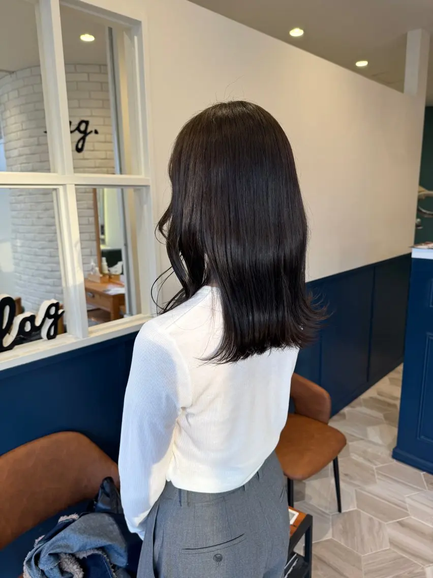 ミディアム カラー ベージュカラー オリーブベージュ 仲野 亜由美のヘアスタイル
