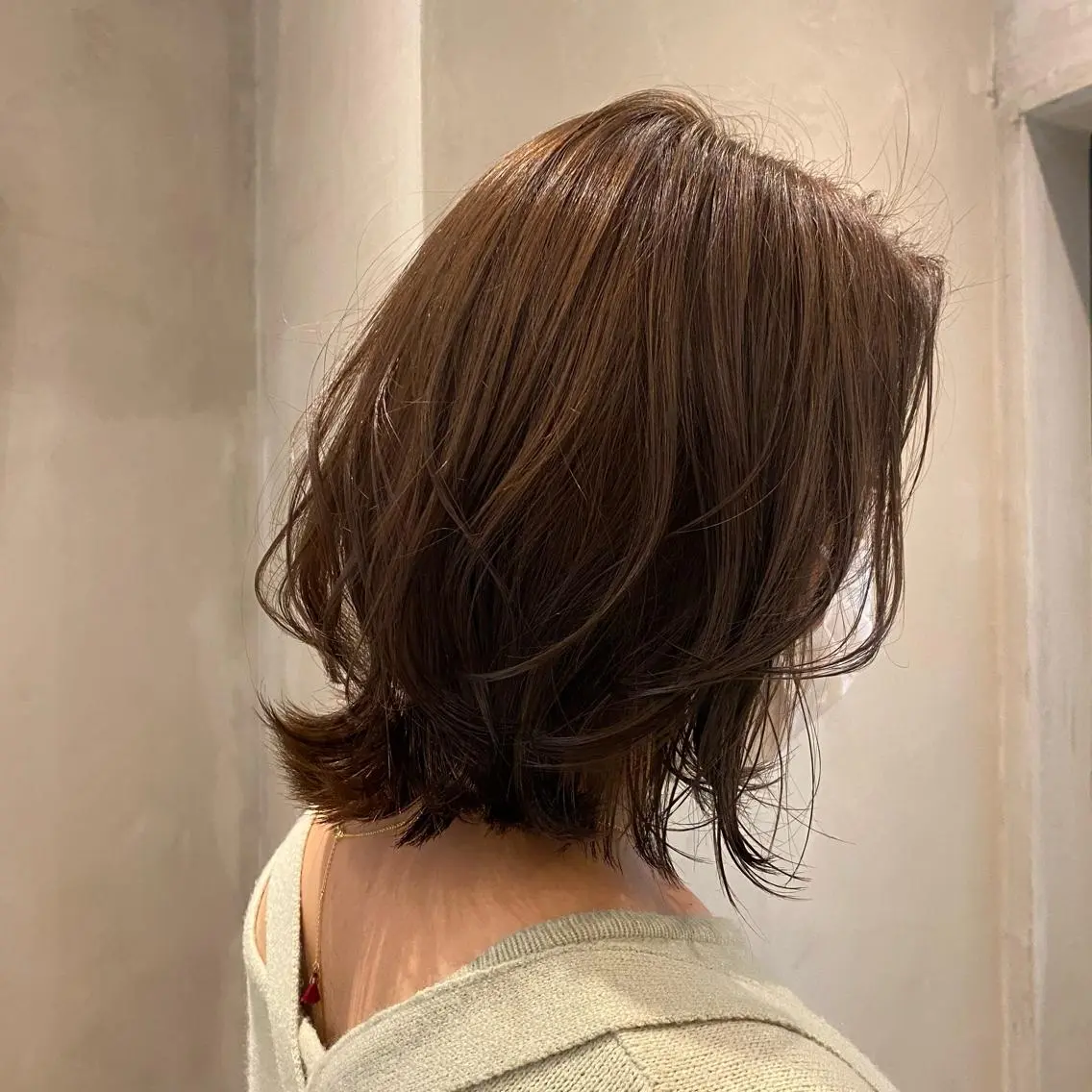 ミディアム カット ヘアカラー トリートメント 新宿/顔周りカット +レイヤー＝しずく♩のヘアスタイル