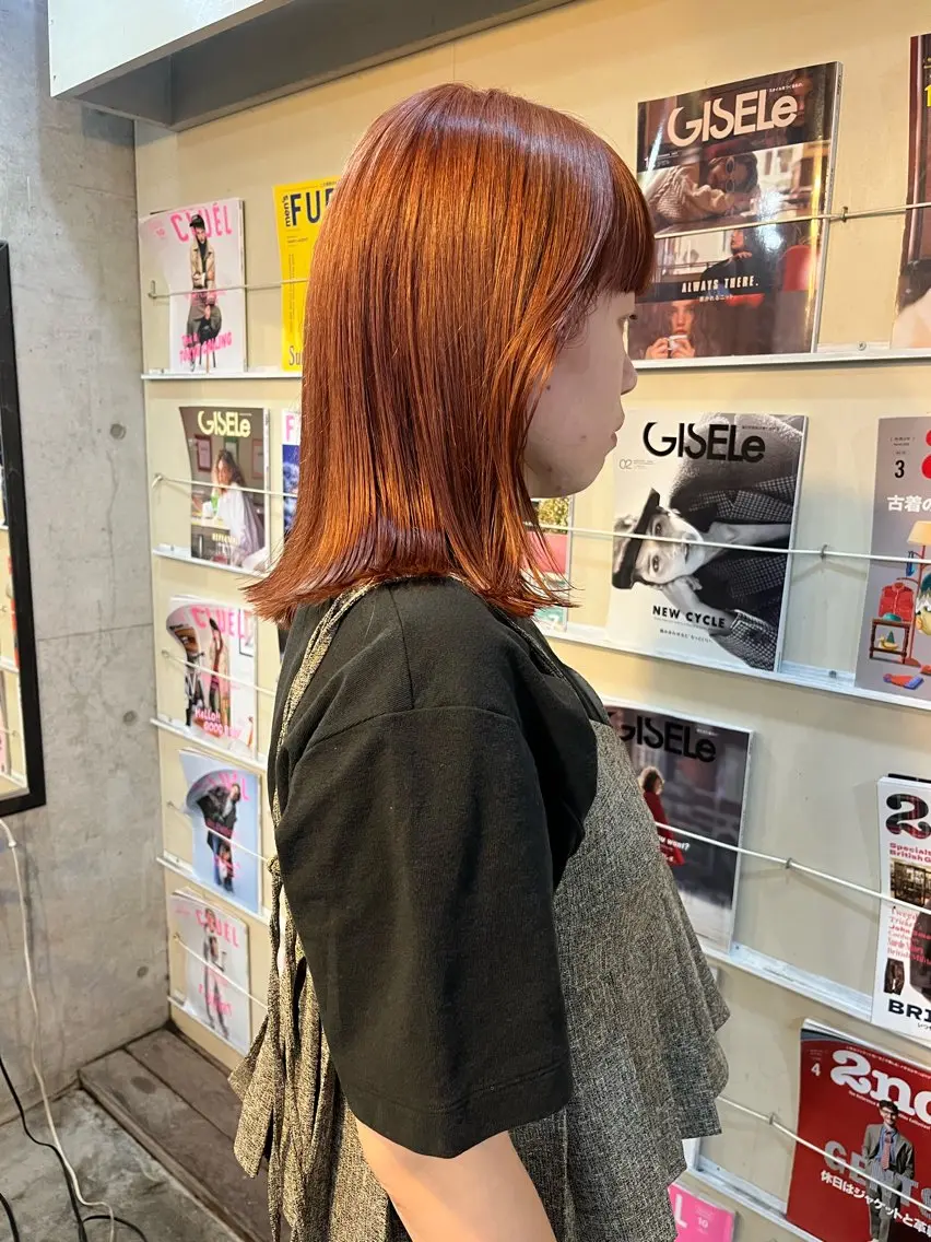ミディアム カラー カット ヘアカラー トリートメント ハイトーン/顔まわり レイヤー/YUKAのヘアスタイル