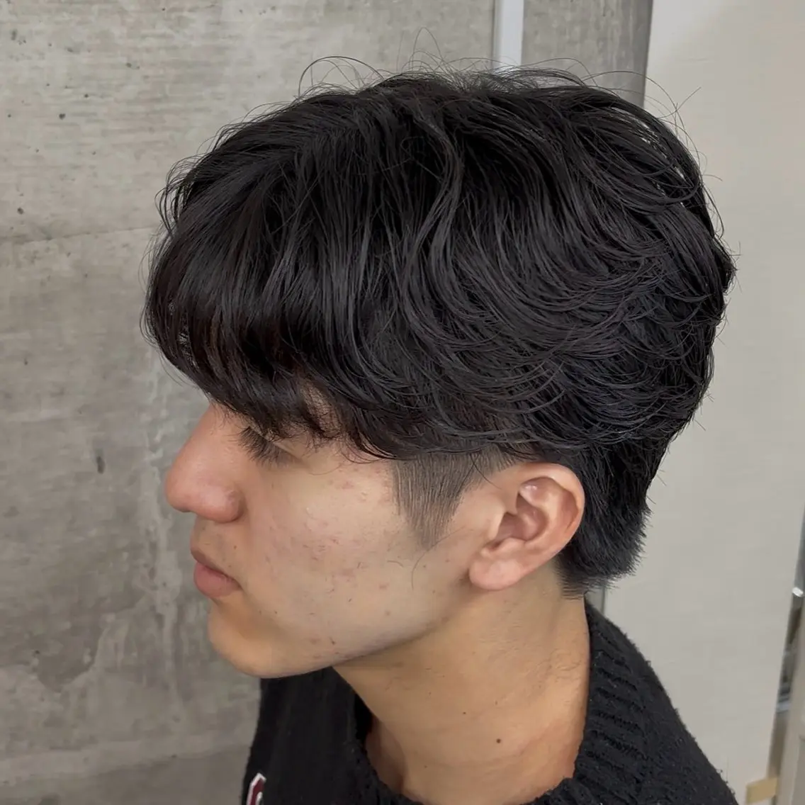 パーマ メンズ フェザーパーマ マッシュ メンズパーマ シースルーマッシュ カット パーマ Rikito .のヘアスタイル
