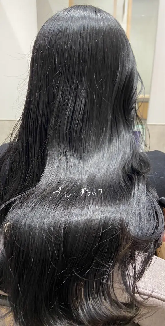 ロング カラー しみず さきのヘアスタイル