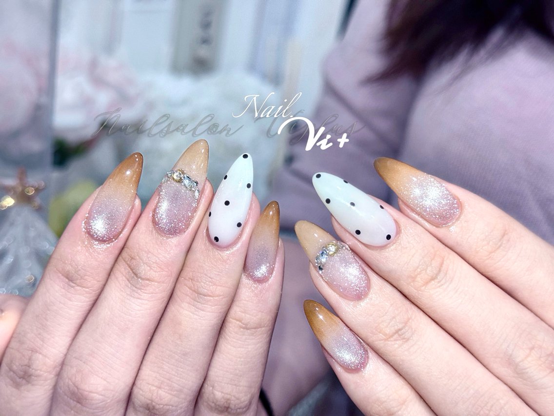ネイル ハンドネイル ✨Nailsalon Vi+✨のネイルデザイン