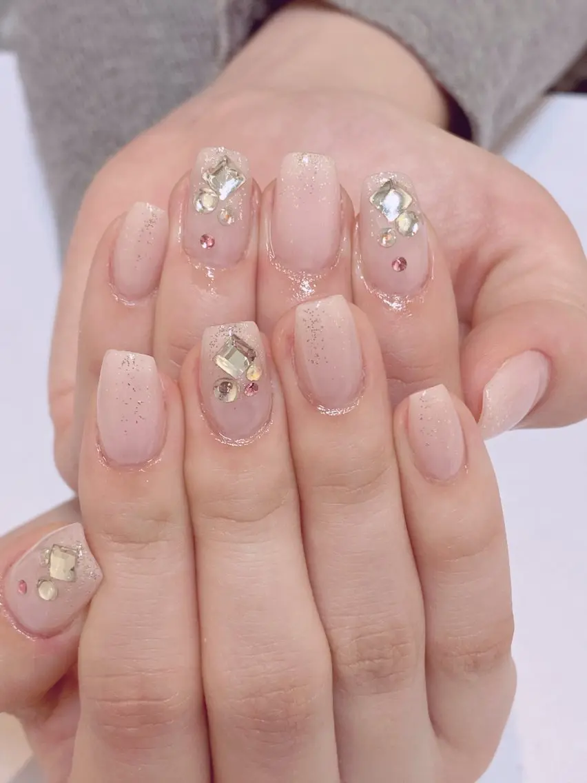 ネイル アニマル柄 アートネイル オーロラネイル クリアネイル グラデーション Nail Salon ertiのネイルデザイン