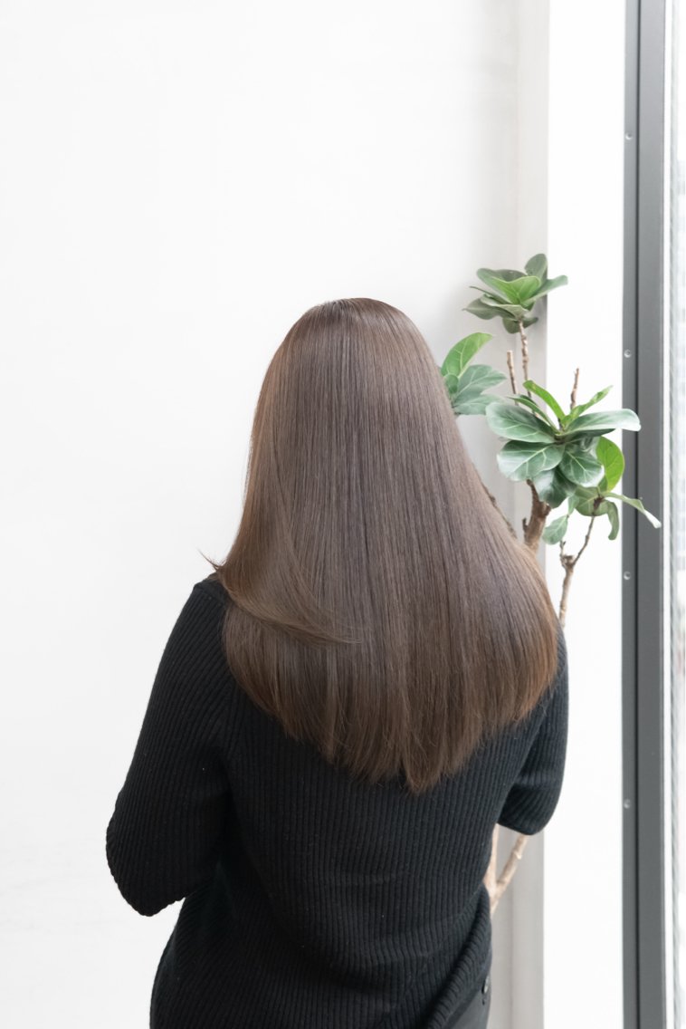 セミロング トリートメント カット ヘアカラー トリートメント 小山渉/髪質改善/ 透け感カラー/メンズのヘアスタイル