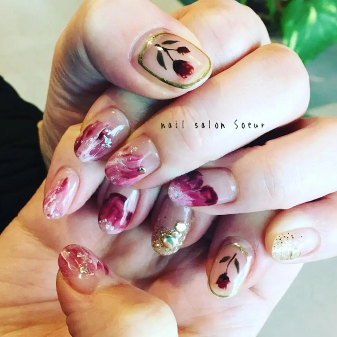 ネイル アートネイル フラワーネイル ジェルネイル 持ち込み ニュアンスネイル ハンドネイル nail salon Soeurのネイルデザイン