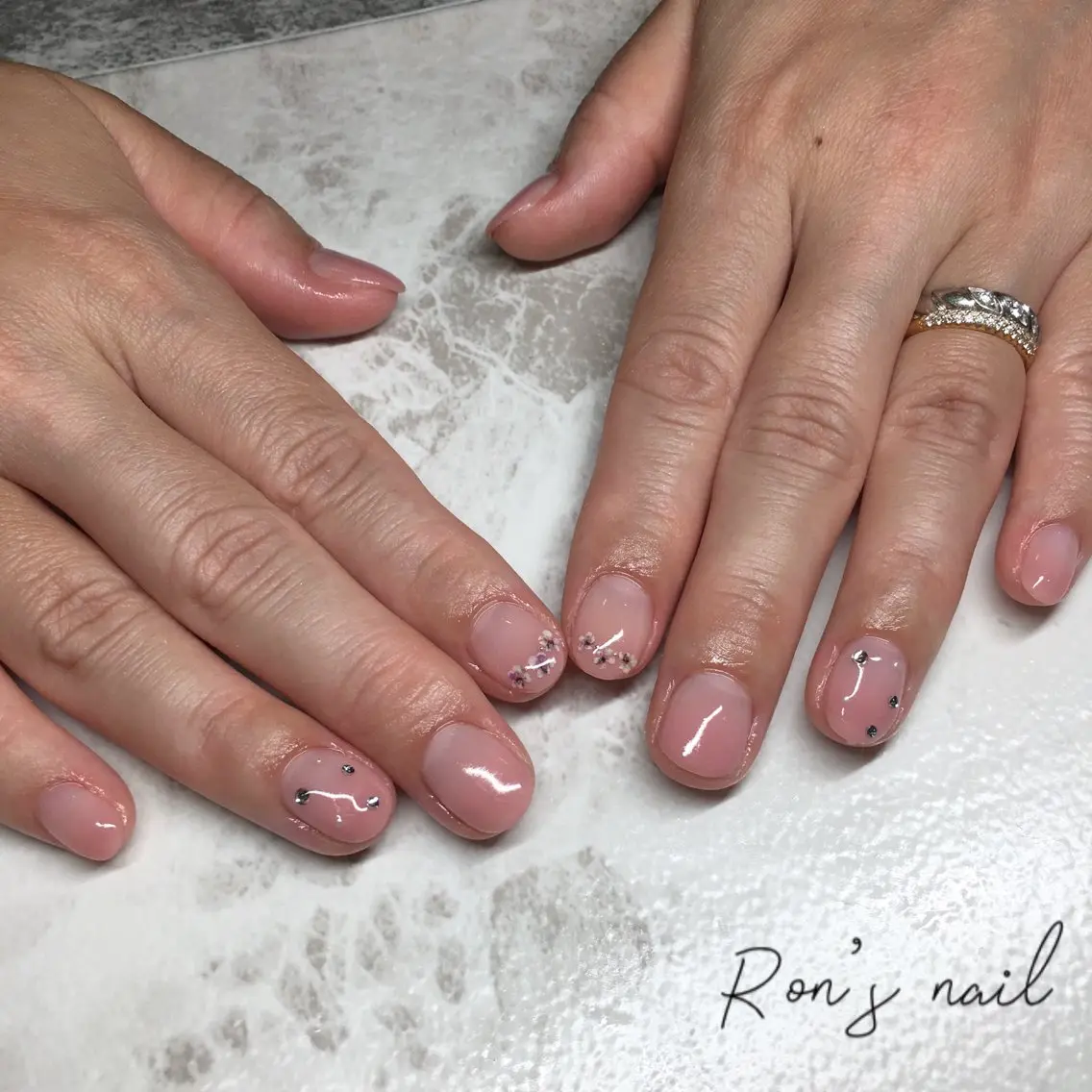 ネイル アートネイル Ron's nail 笹岡のネイルデザイン
