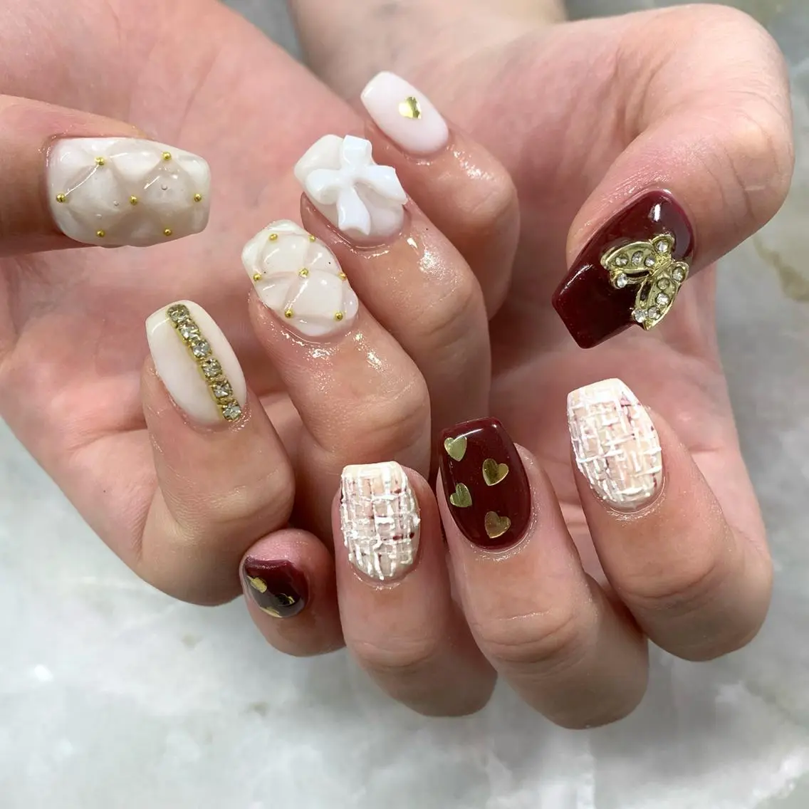 カラー ネイル アイブロウ ワンホンネイル new me"のネイルデザイン