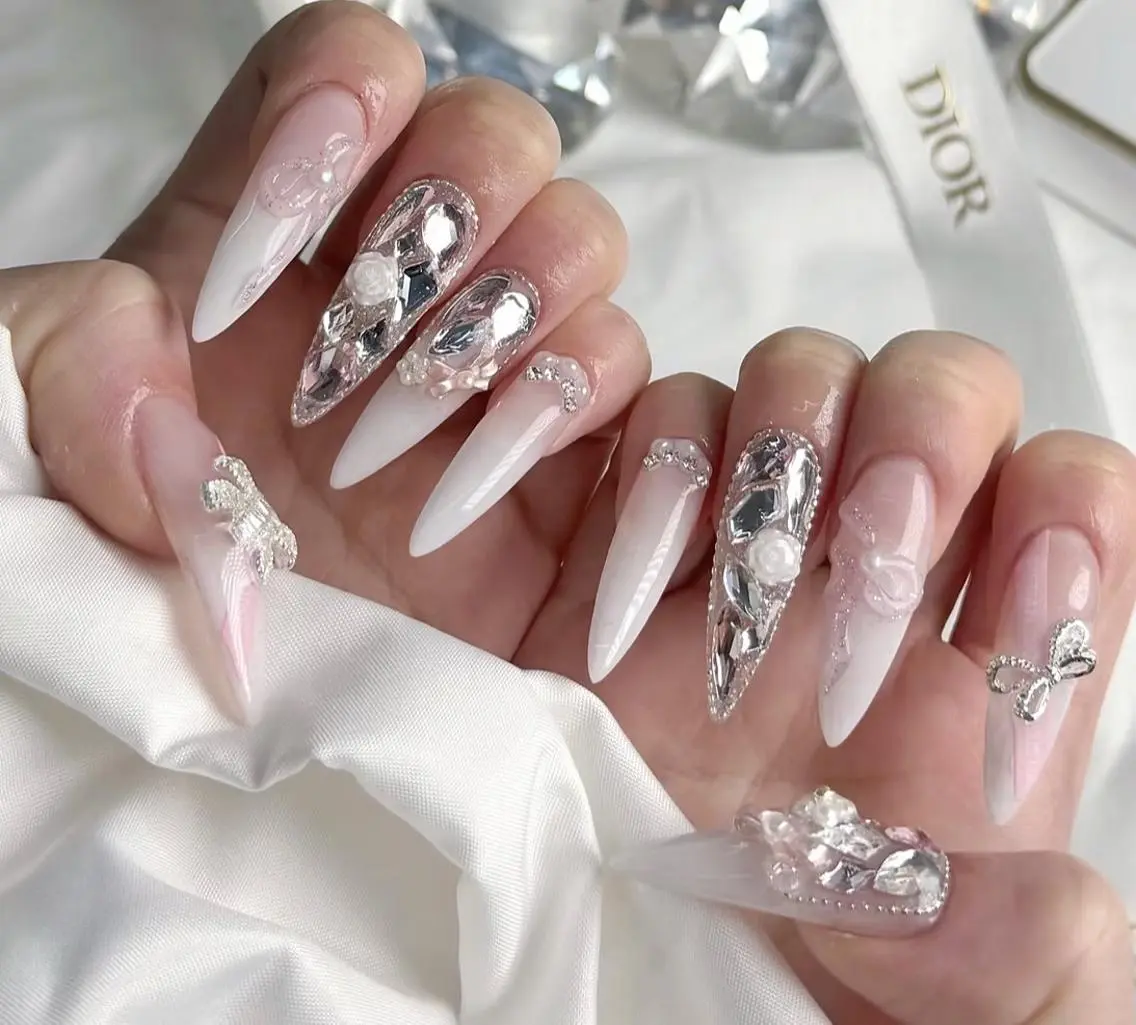 ネイル オーロラネイル チークネイル フットネイル ジェルネイル 韓国ネイル ハンドネイル H.baby Nail Salonのネイルデザイン